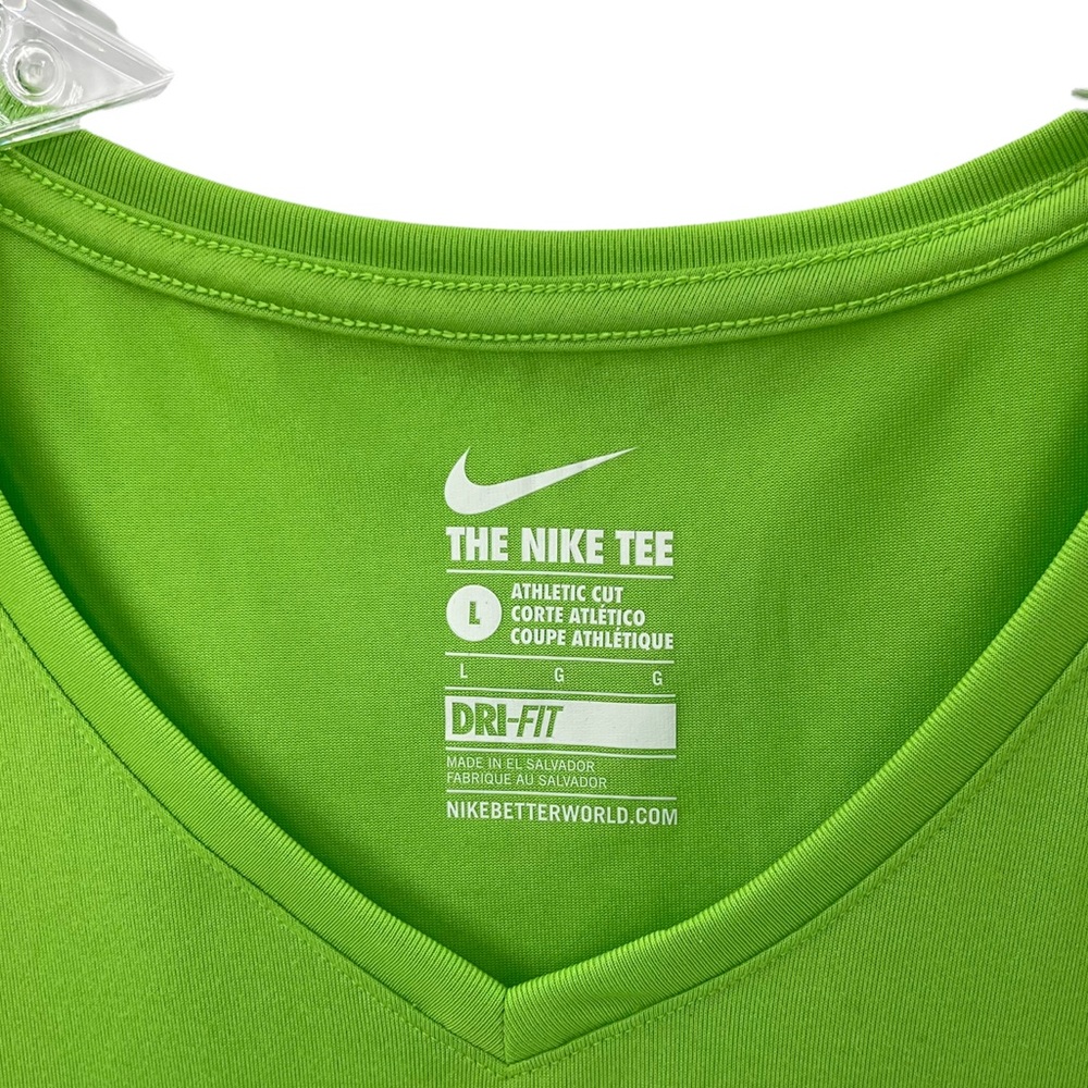 The Nike Tee Dri-Fit Athletic Wear Shirt Large - Picture 4 of 9